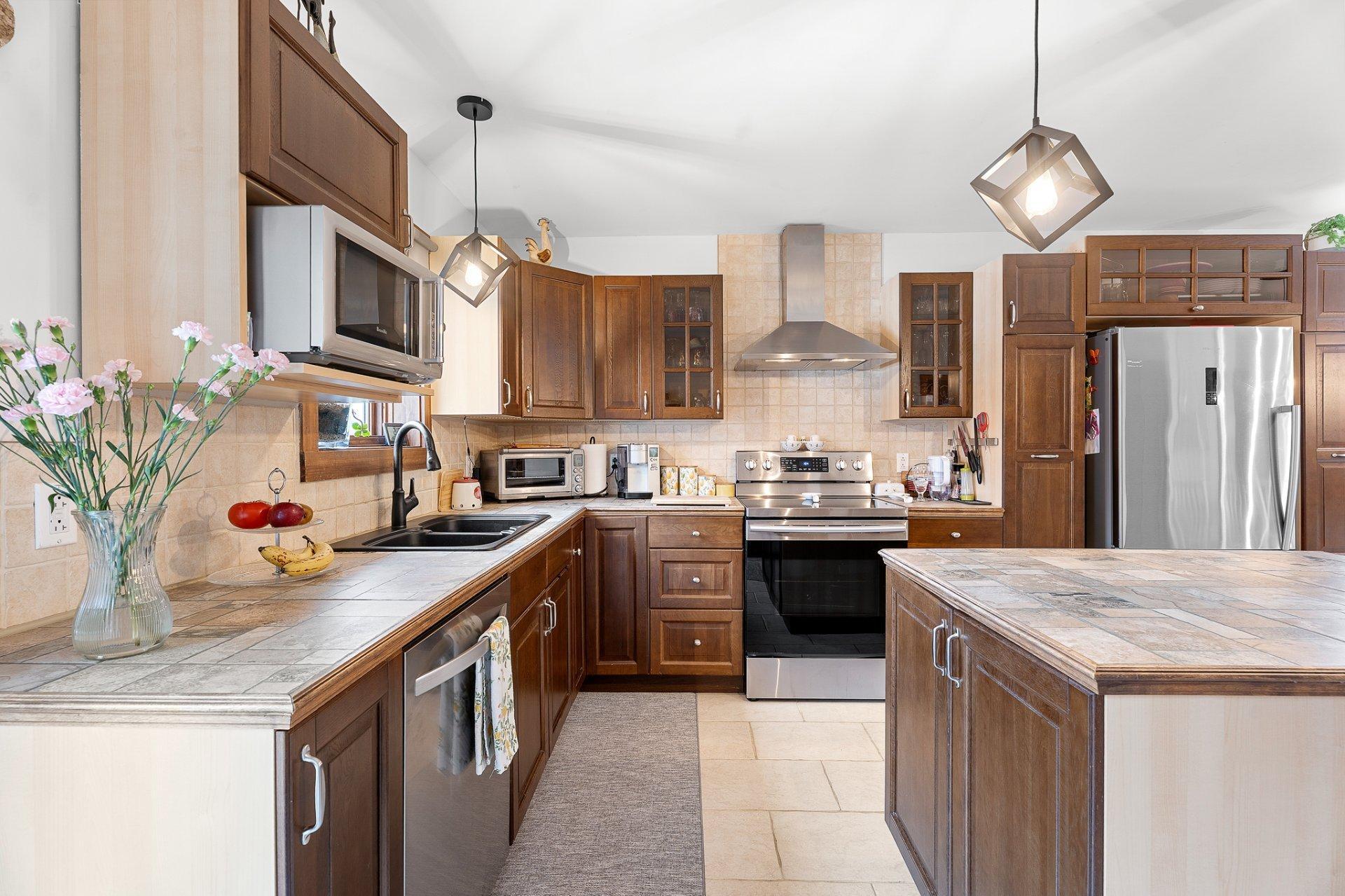 









118

 - 118A


Rue de Val-d'Isère

,
Sainte-Agathe-des-Monts,




QC
J8C0W3

