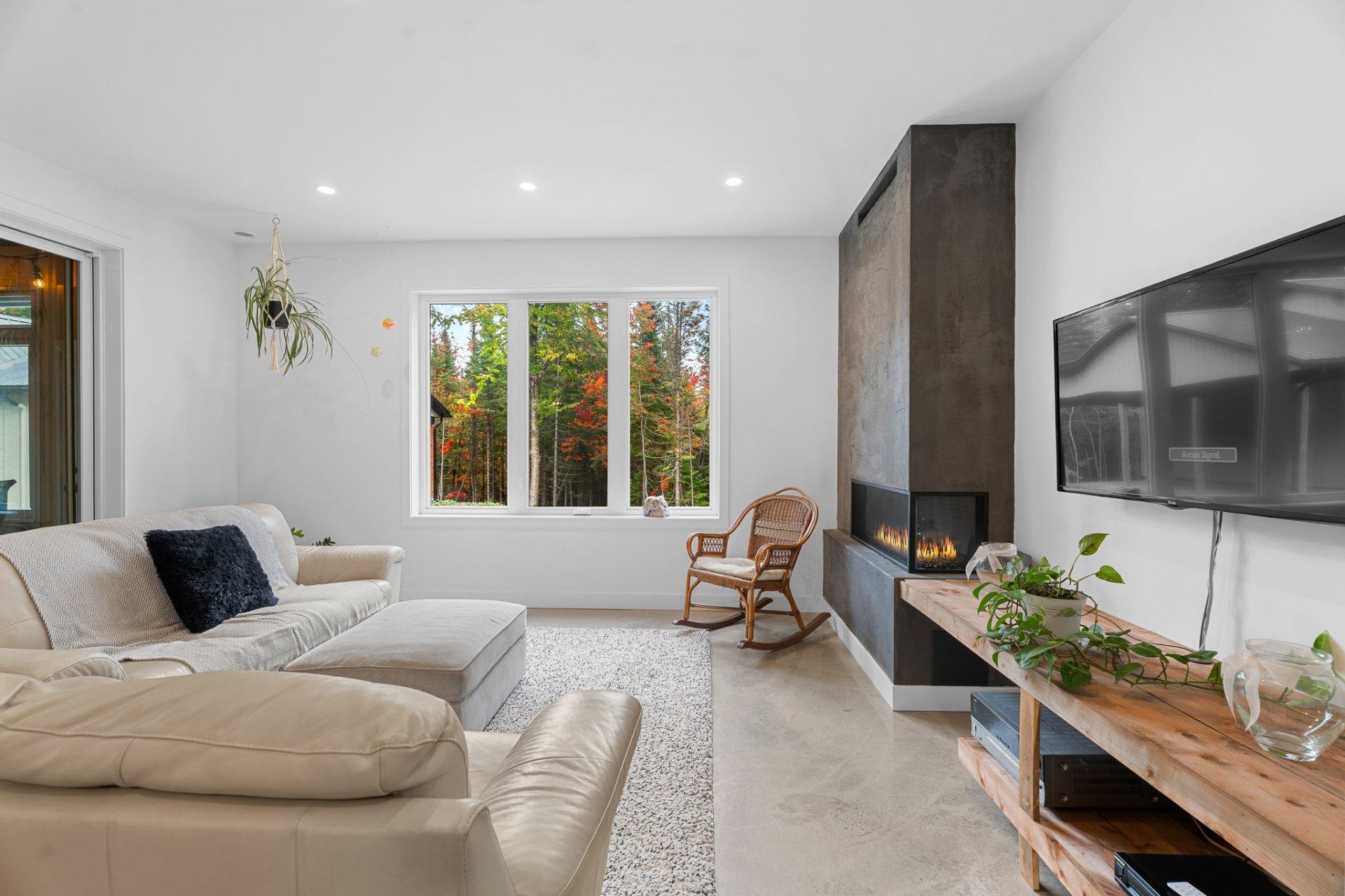 









2247


Ch. du Golf

,
Sainte-Lucie-des-Laurentides,




QC
J0T2J0

