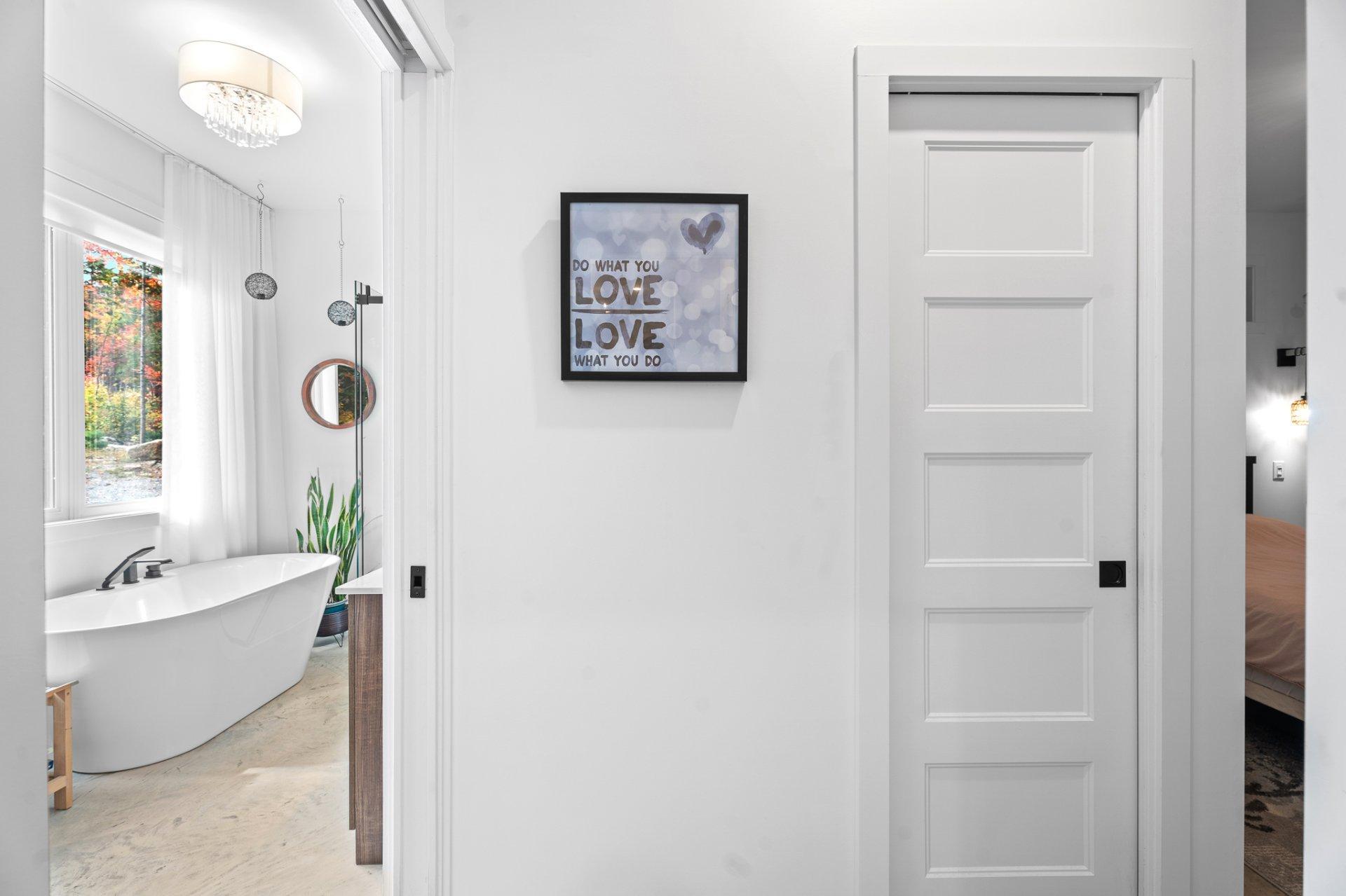 









2247


Ch. du Golf

,
Sainte-Lucie-des-Laurentides,




QC
J0T2J0

