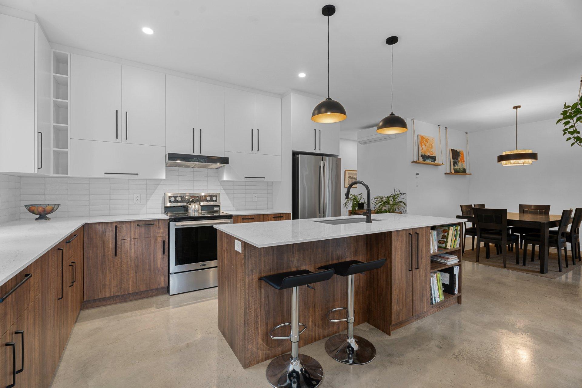 









2247


Ch. du Golf

,
Sainte-Lucie-des-Laurentides,




QC
J0T2J0

