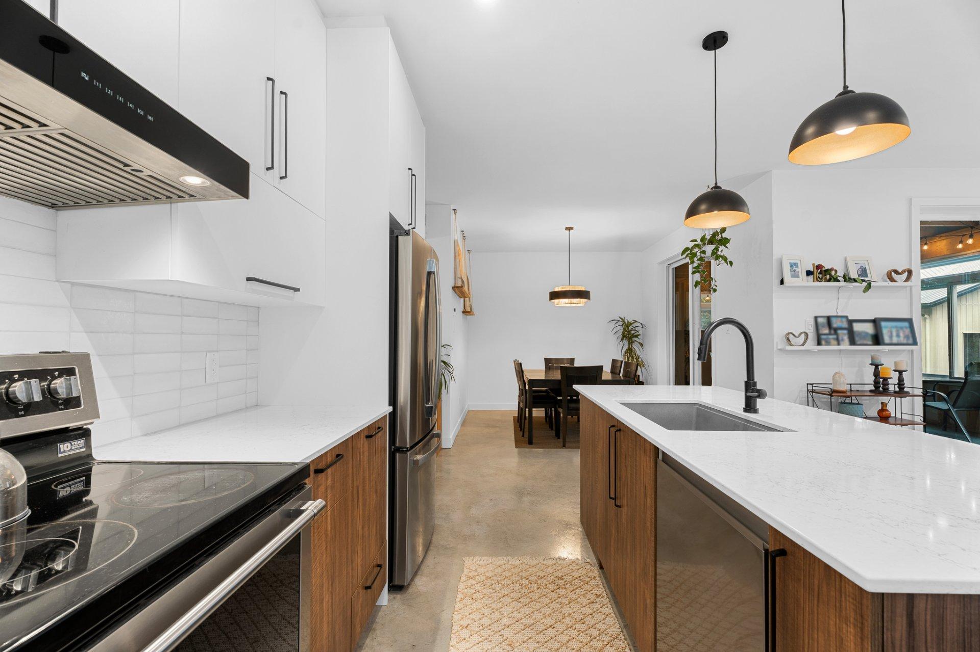 









2247


Ch. du Golf

,
Sainte-Lucie-des-Laurentides,




QC
J0T2J0

