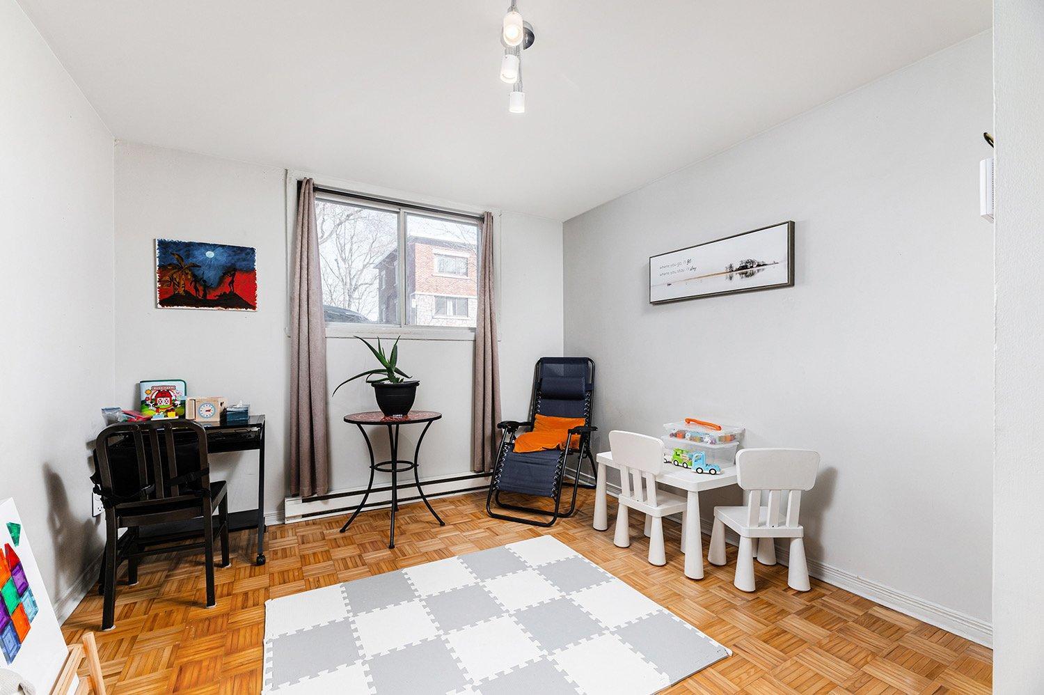 









6415


Rue Laurendeau

, 2,
Montréal (Le Sud-Ouest),




QC
H4E3Y4

