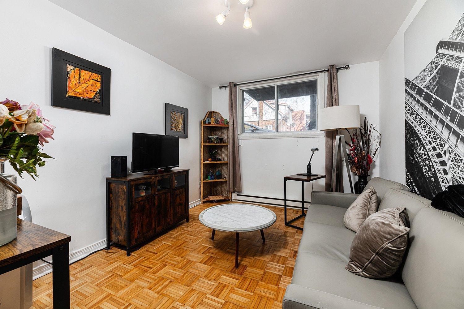 









6415


Rue Laurendeau

, 2,
Montréal (Le Sud-Ouest),




QC
H4E3Y4

