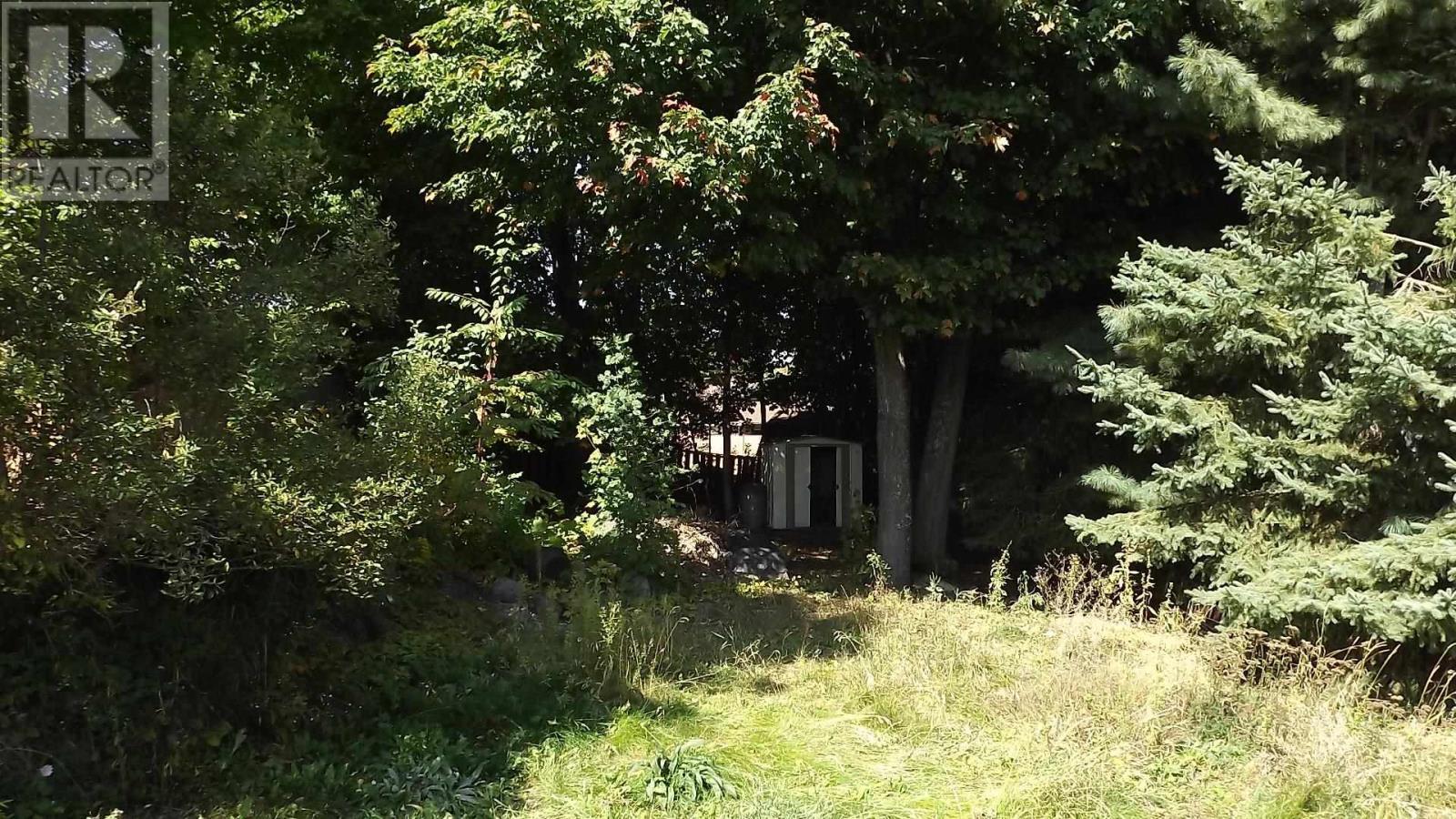 












45 Laprairie CRES

,
Elliot Lake,




Ontario
P5A3B7

