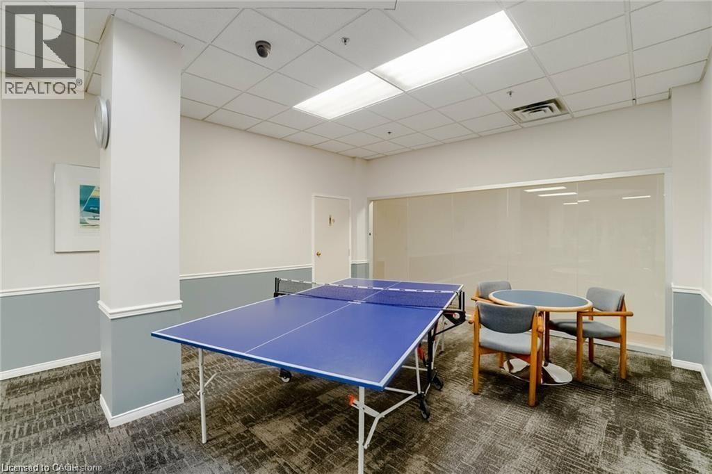












1270 MAPLE CROSSING Boulevard Unit# 914

,
Burlington,




Ontario
L7S2J3

