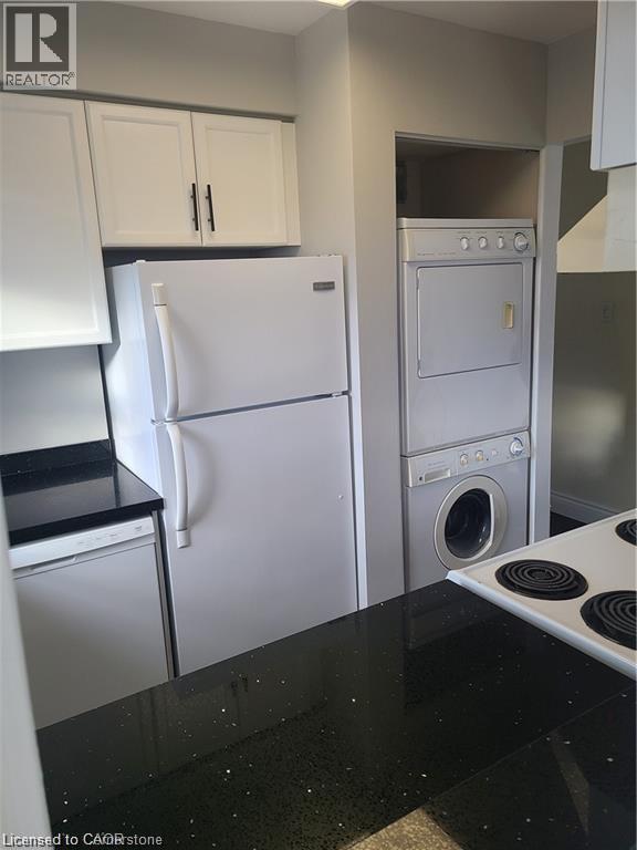 












1270 MAPLE CROSSING Boulevard Unit# 914

,
Burlington,




Ontario
L7S2J3

