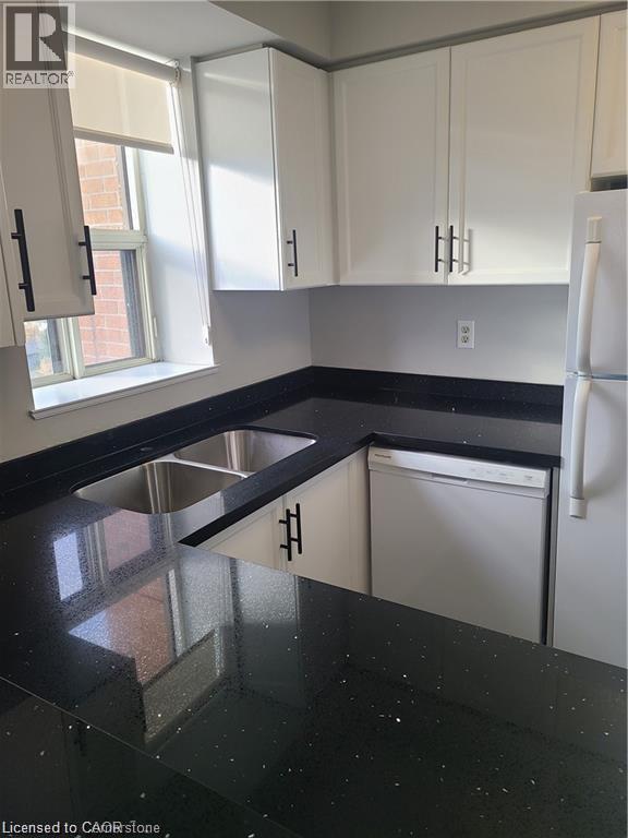 












1270 MAPLE CROSSING Boulevard Unit# 914

,
Burlington,




Ontario
L7S2J3

