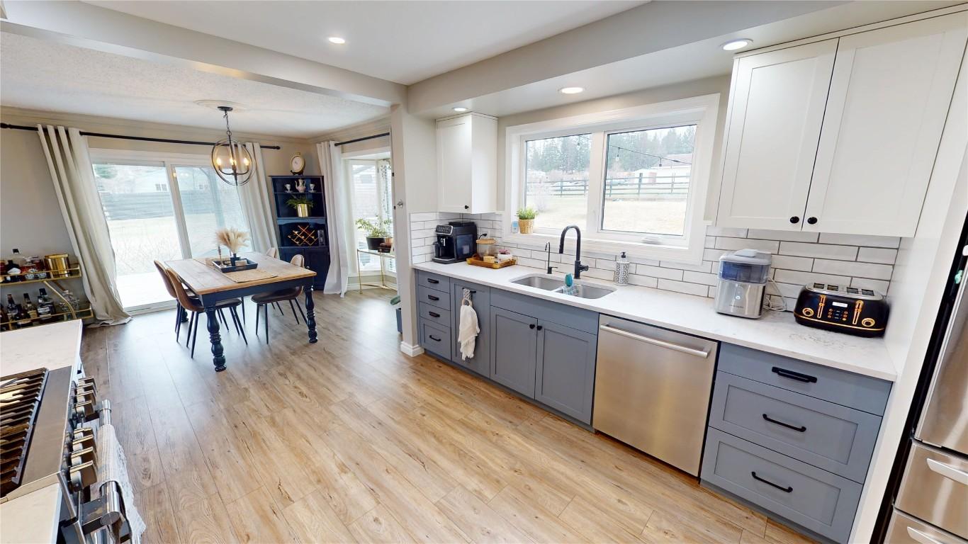 









2211


9th

Street,
Cranbrook,




BC
V1C 6Y7

