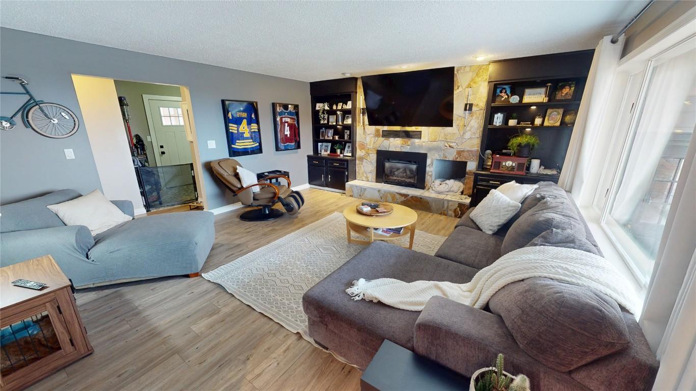 









2211


9th

Street,
Cranbrook,




BC
V1C 6Y7

