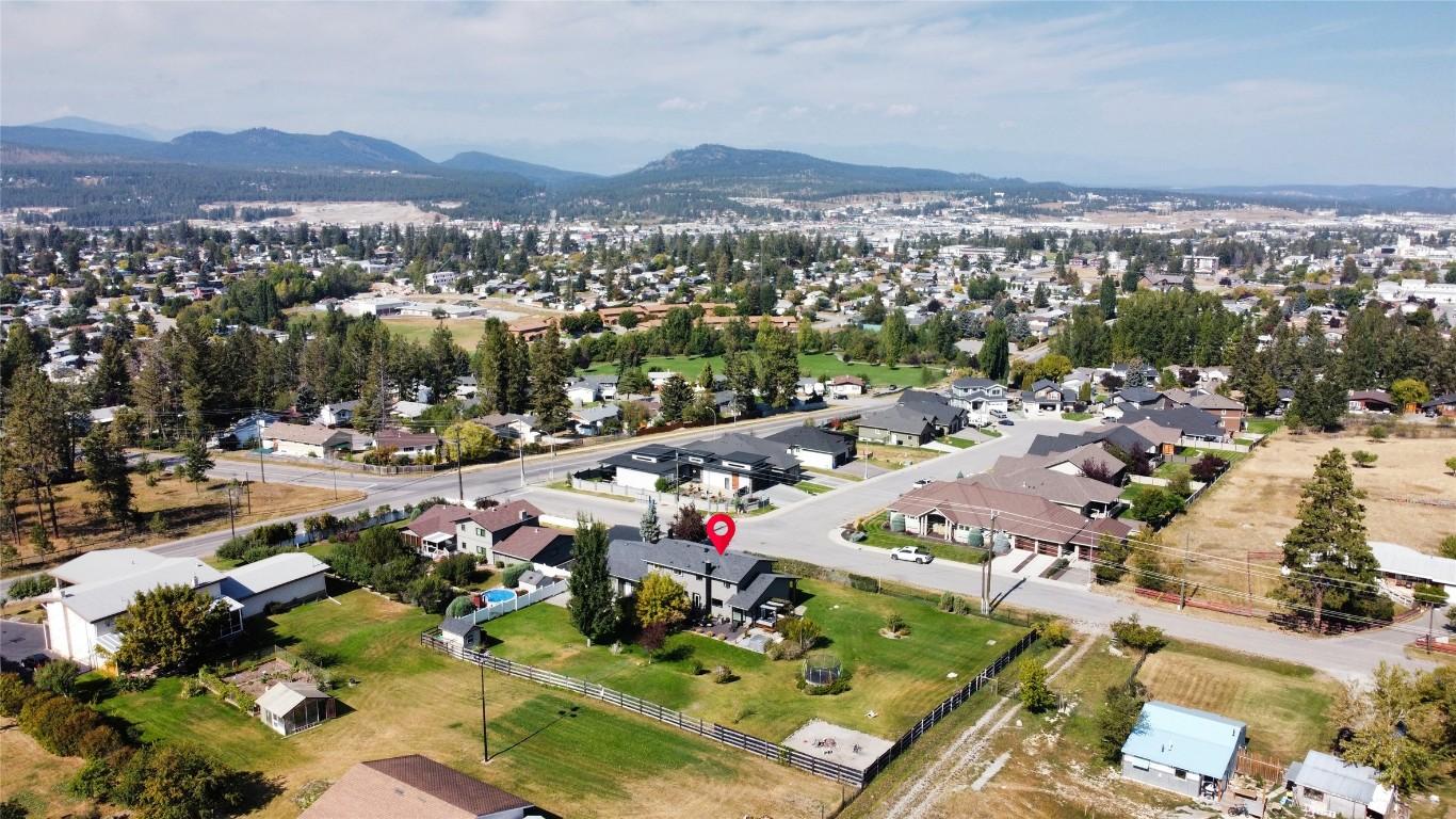 









2211


9th

Street,
Cranbrook,




BC
V1C 6Y7

