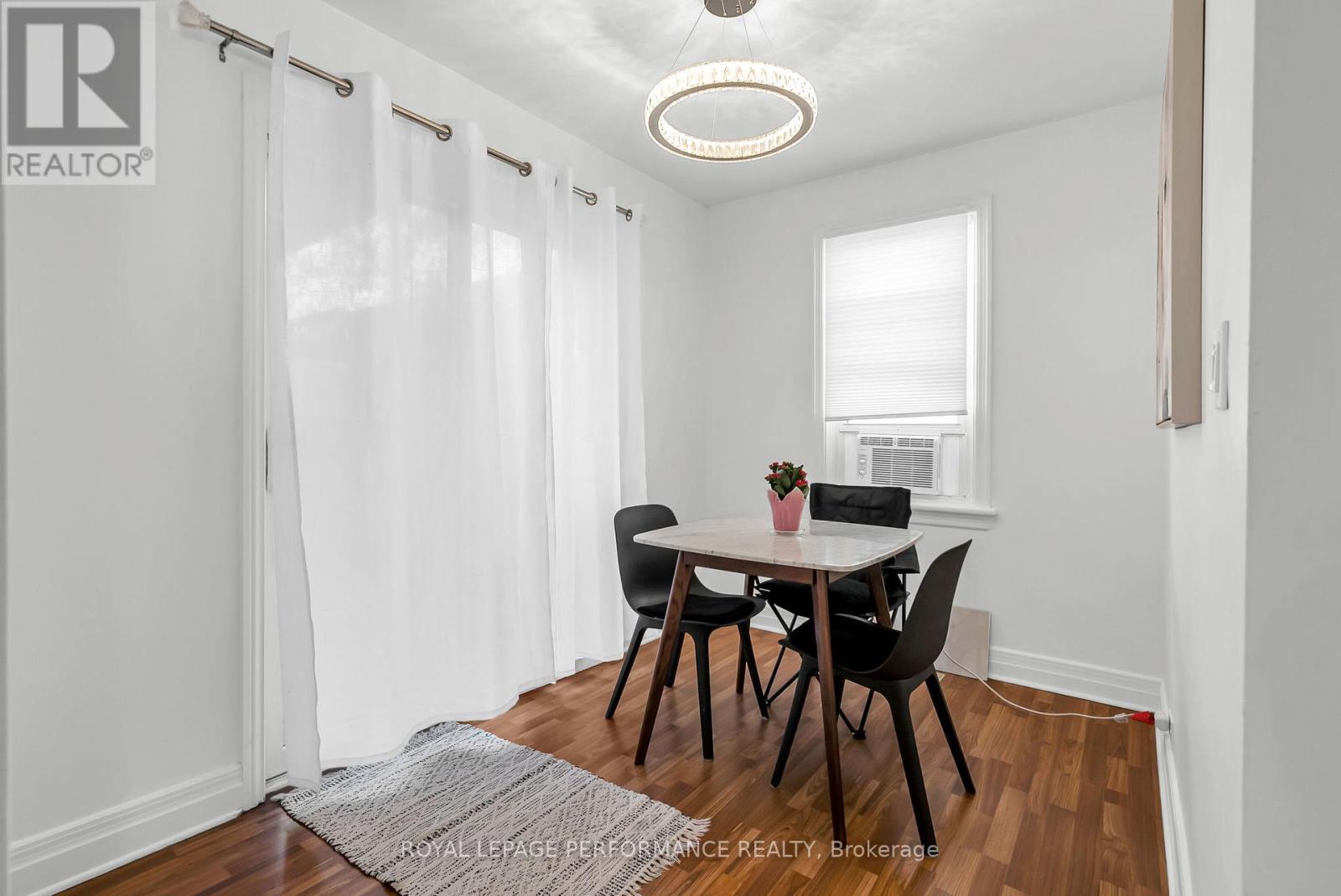 












543 FIFTH STREET E

,
Cornwall,




Ontario
K6H2M6

