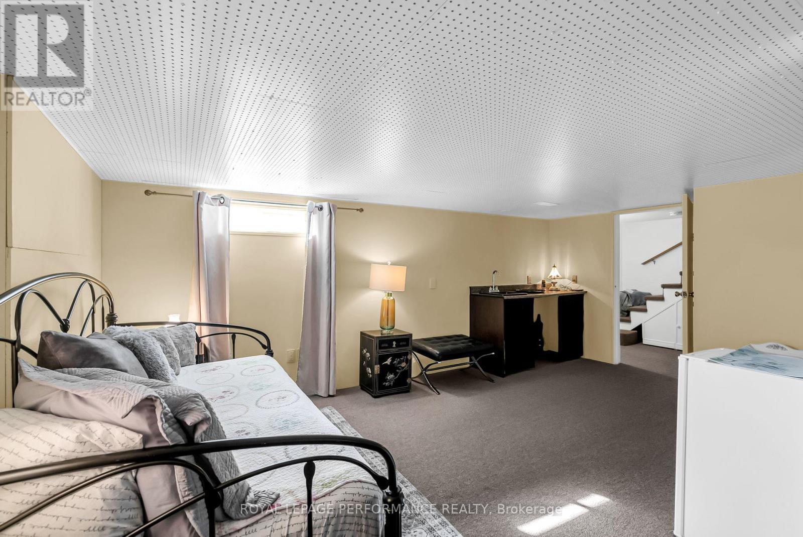 












543 FIFTH STREET E

,
Cornwall,




Ontario
K6H2M6

