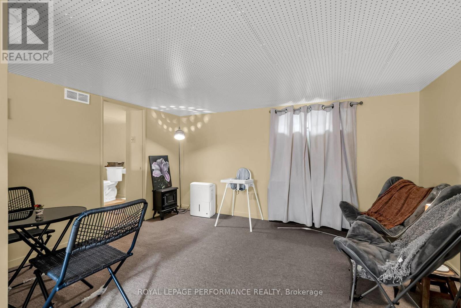 












543 FIFTH STREET E

,
Cornwall,




Ontario
K6H2M6

