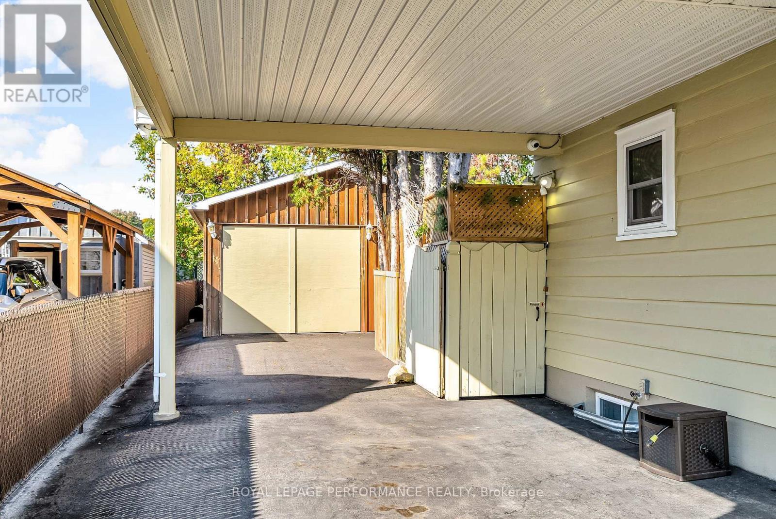 












543 FIFTH STREET E

,
Cornwall,




Ontario
K6H2M6

