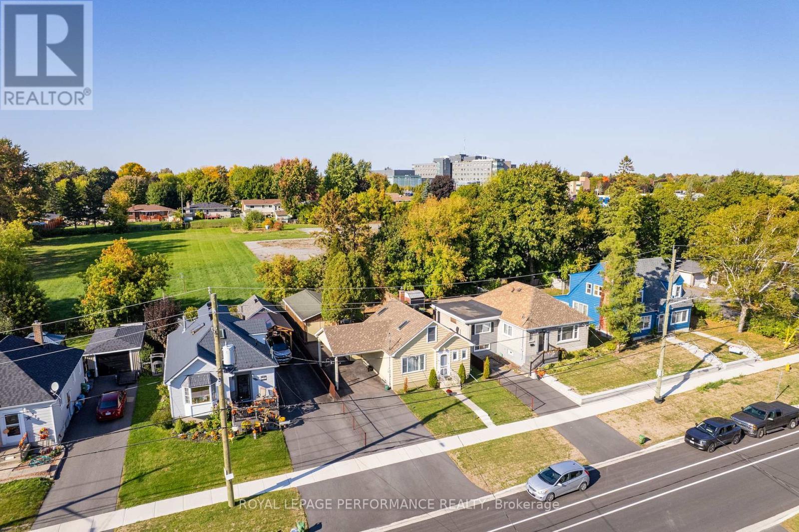 












543 FIFTH STREET E

,
Cornwall,




Ontario
K6H2M6

