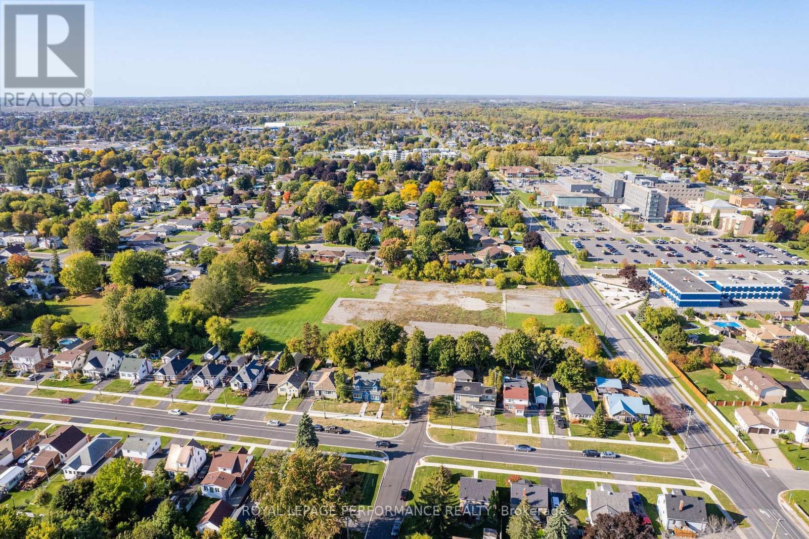 












543 FIFTH STREET E

,
Cornwall,




Ontario
K6H2M6

