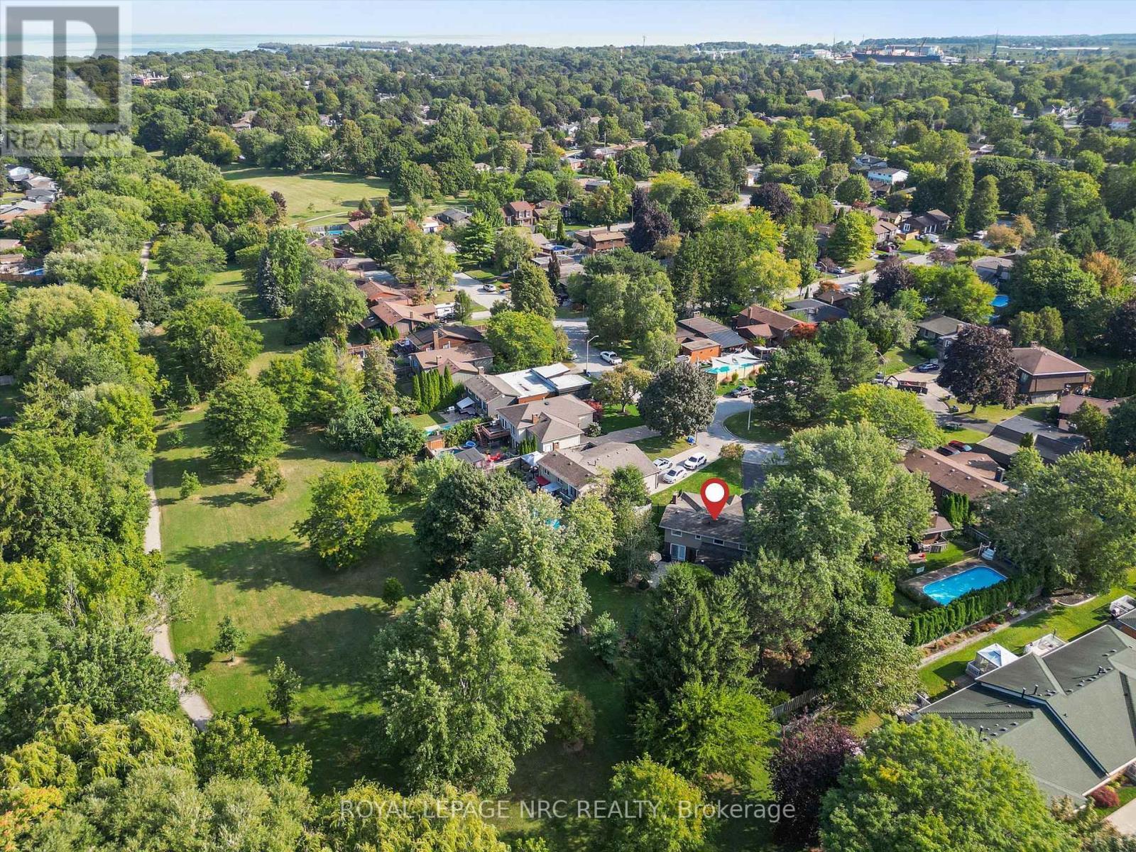 












42 THE CEDARS

,
St. Catharines (Vine/Linwell),




Ontario
L2M6M8

