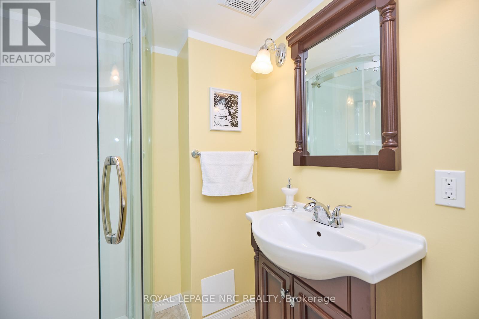 












4 ALEX GRANT PLACE

,
St. Catharines (Secord Woods),




Ontario
L2P0A2

