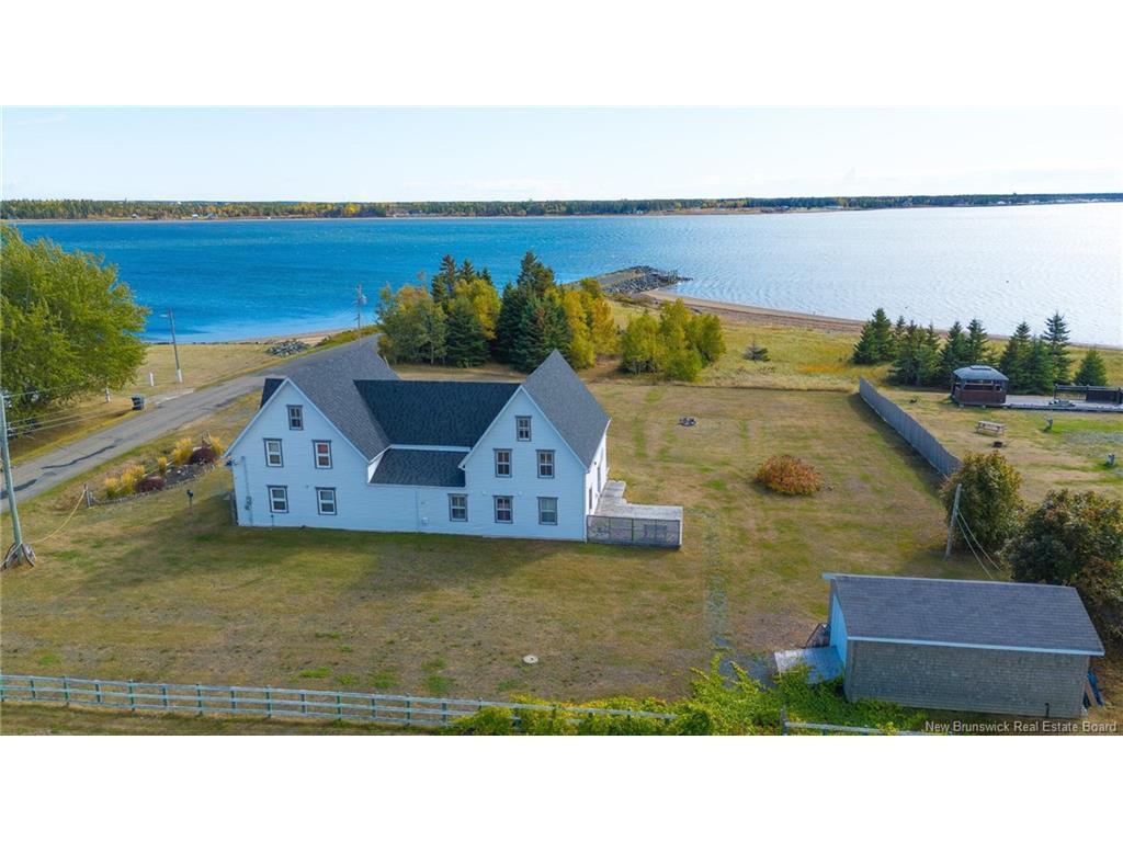 









62


rue du Parc

ST,
Petite-Lamèque,




NB
E8T 1H9

