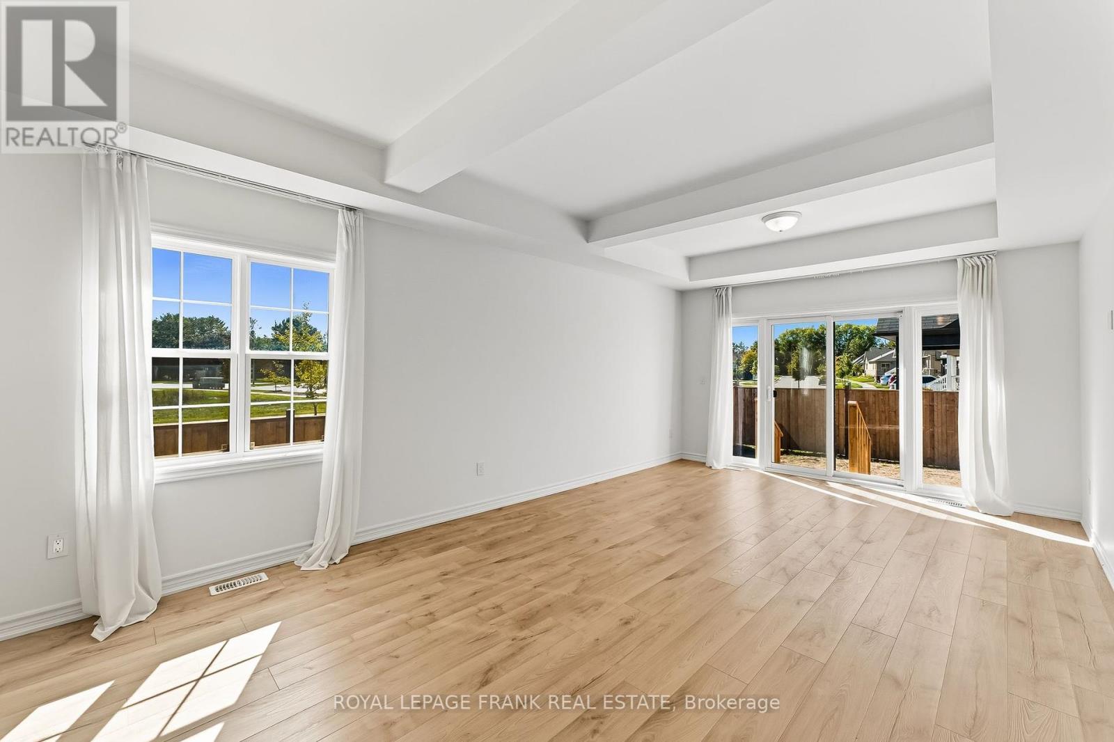 












508 JOSEPH GALE STREET

,
Cobourg,




Ontario
K9A3L4

