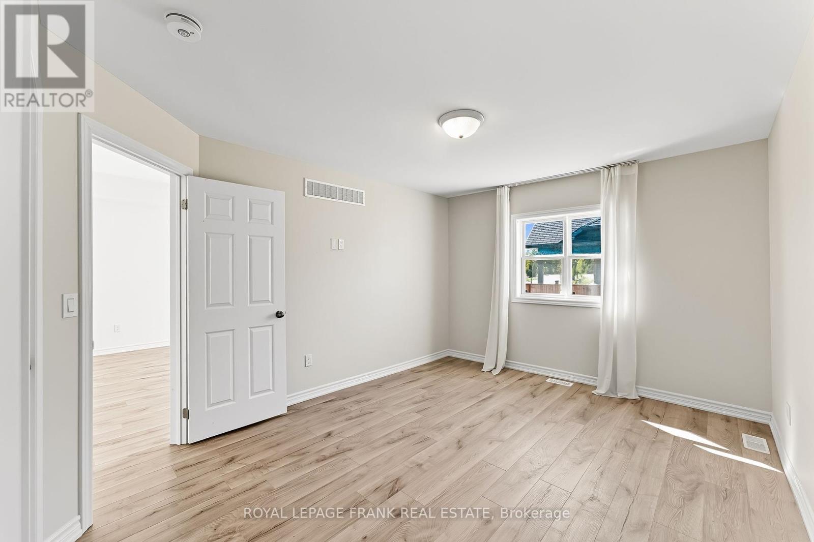 












508 JOSEPH GALE STREET

,
Cobourg,




Ontario
K9A3L4

