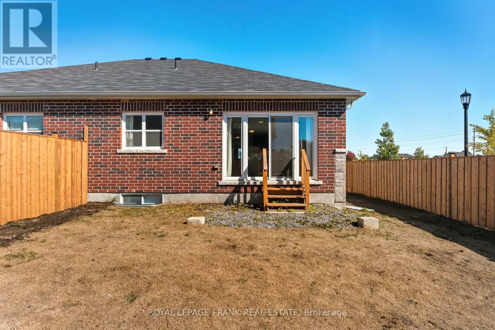 












508 JOSEPH GALE STREET

,
Cobourg,




Ontario
K9A3L4

