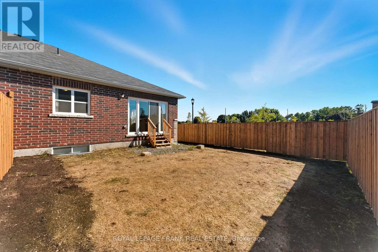 












508 JOSEPH GALE STREET

,
Cobourg,




Ontario
K9A3L4

