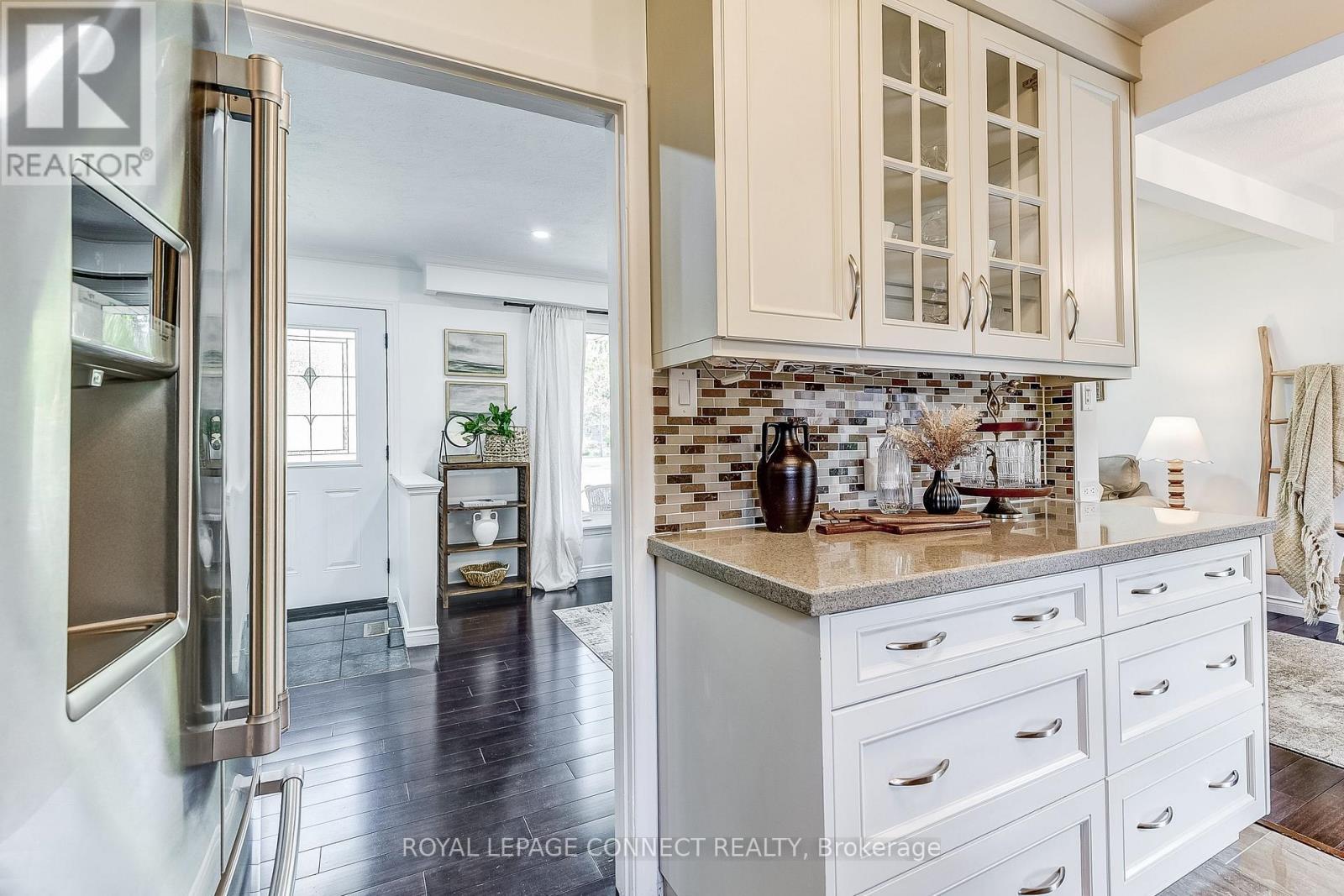 












22 RAVINE PARK CRESCENT

,
Toronto,




Ontario
M1C2M3

