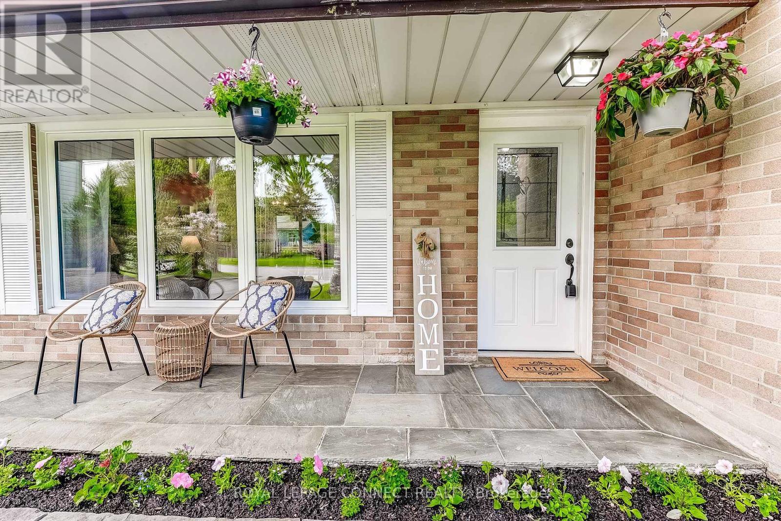 












22 RAVINE PARK CRESCENT

,
Toronto,




Ontario
M1C2M3

