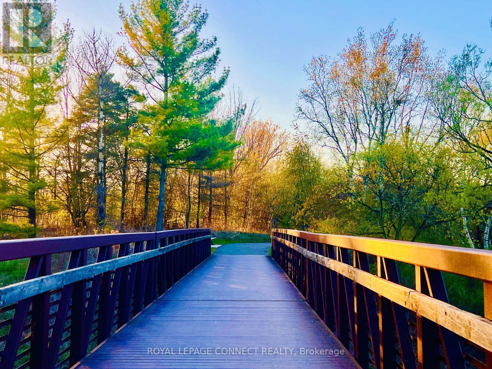 












22 RAVINE PARK CRESCENT

,
Toronto,




Ontario
M1C2M3

