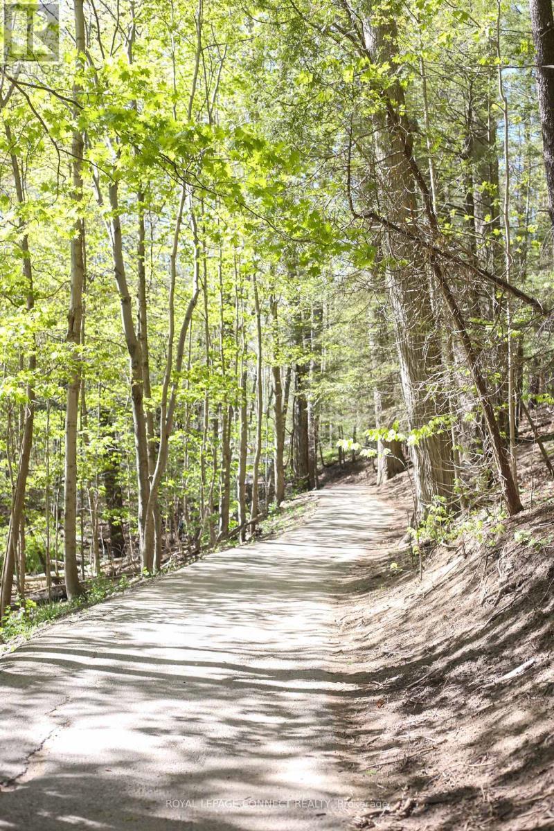 












22 RAVINE PARK CRESCENT

,
Toronto,




Ontario
M1C2M3

