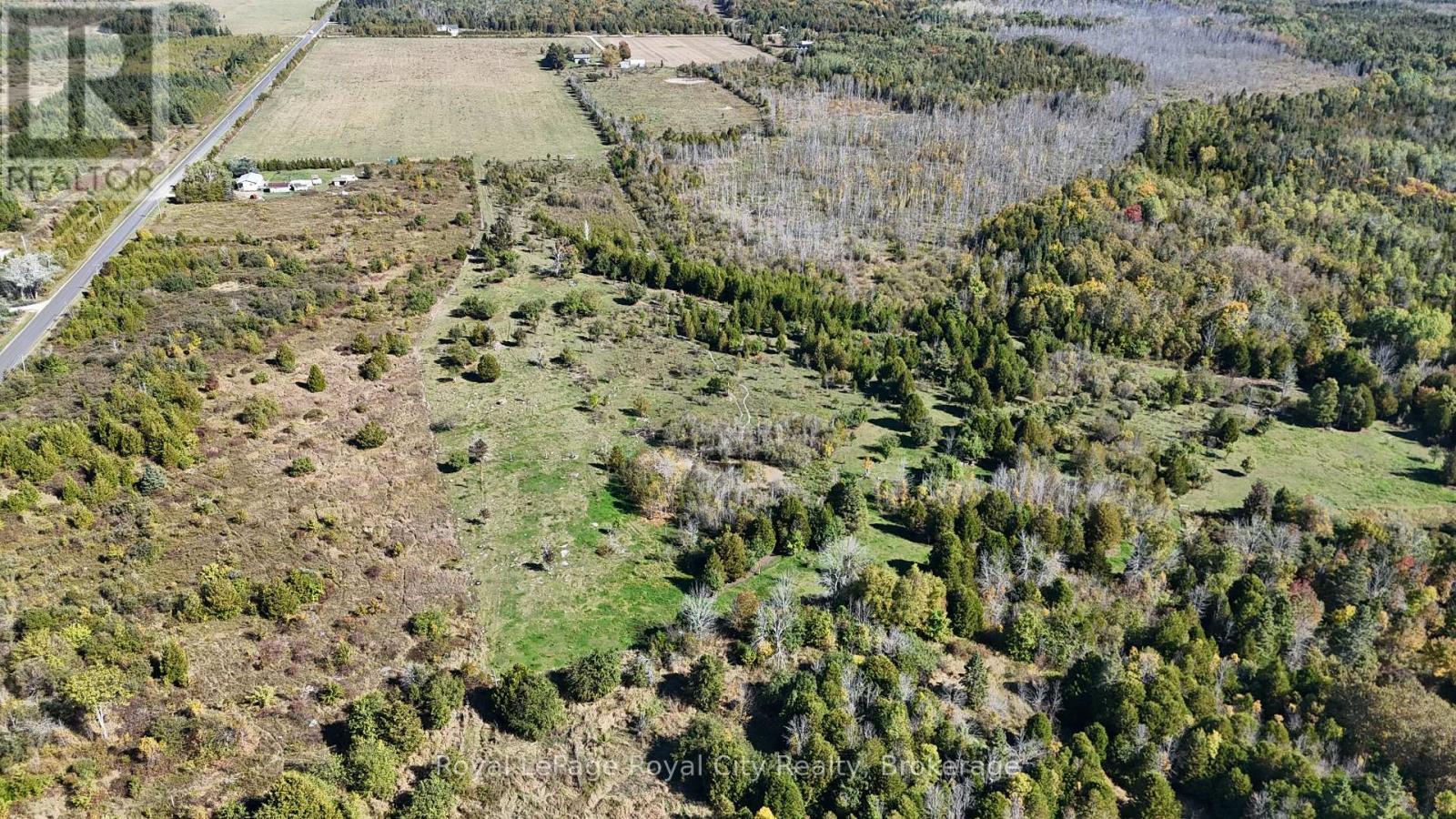 












2 BELROSE ROAD

,
Northern Bruce Peninsula,







Ontario
N0H2R0

