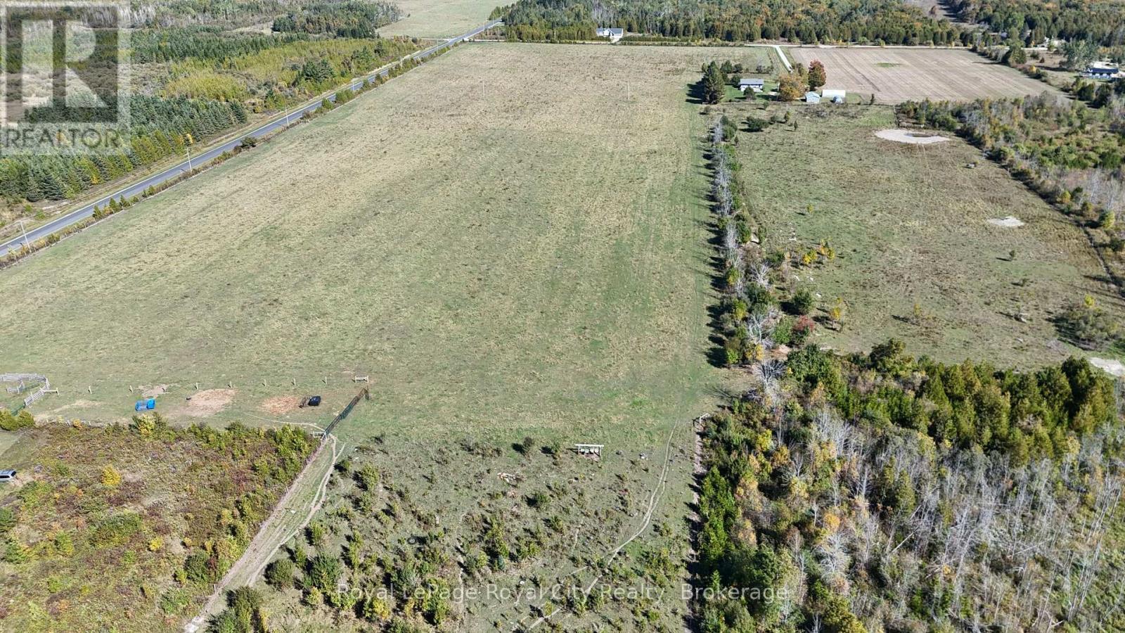 












2 BELROSE ROAD

,
Northern Bruce Peninsula,







Ontario
N0H2R0

