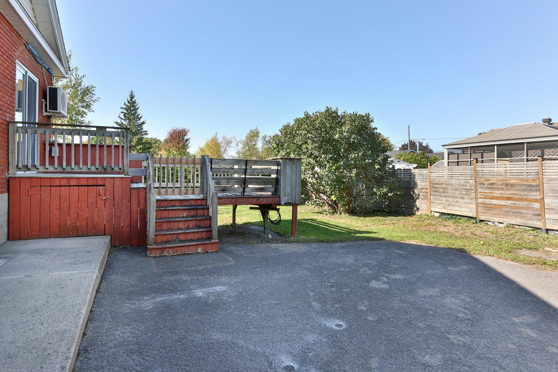 









185


Rue Bourassa

,
Saint-Jean-sur-Richelieu,




QC
J2W1G8


