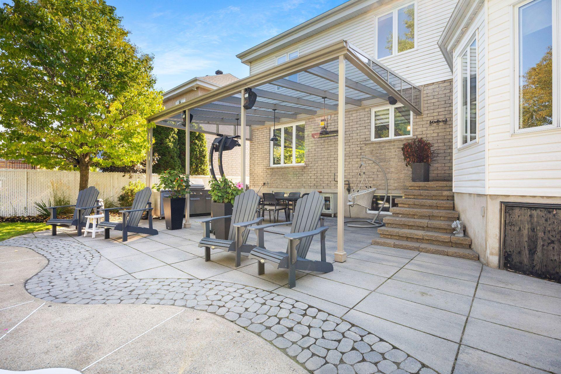 









125


Rue des Hérons

,
La Prairie,




QC
J5R6B6

