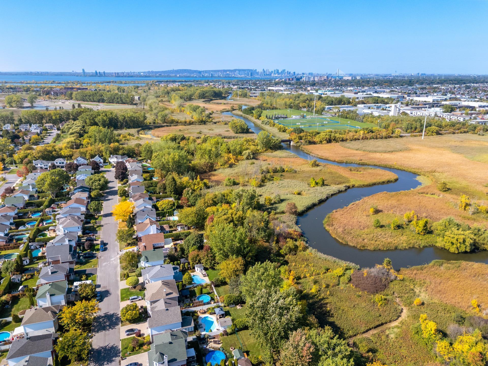 









125


Rue des Hérons

,
La Prairie,




QC
J5R6B6

