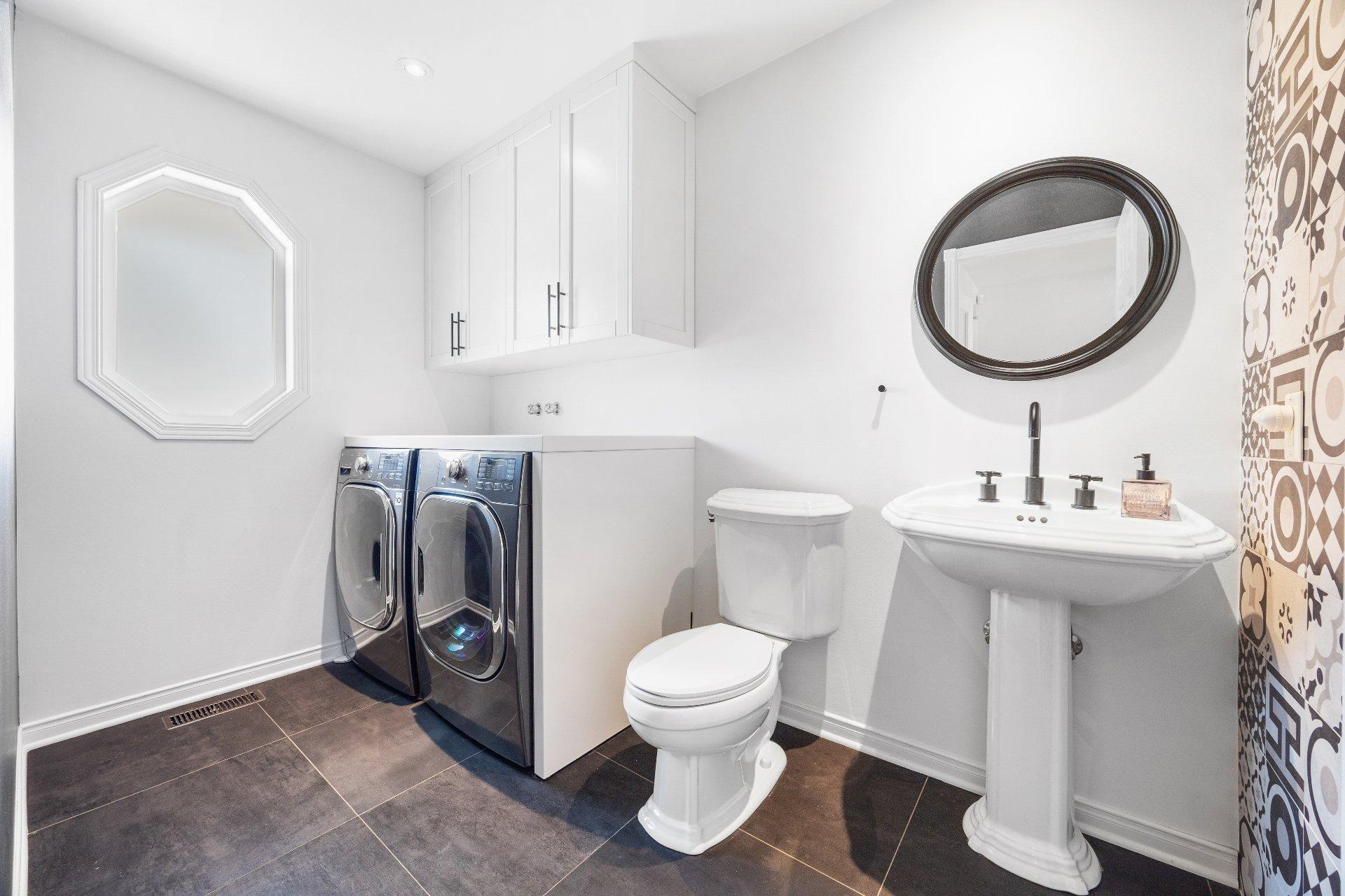 









125


Rue des Hérons

,
La Prairie,




QC
J5R6B6

