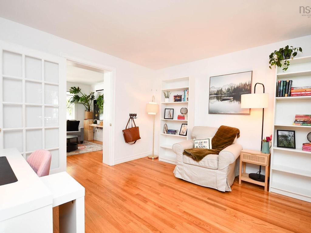 












53 Rivendale Drive

,
Beaver Bank,




NS
B4G 1B6

