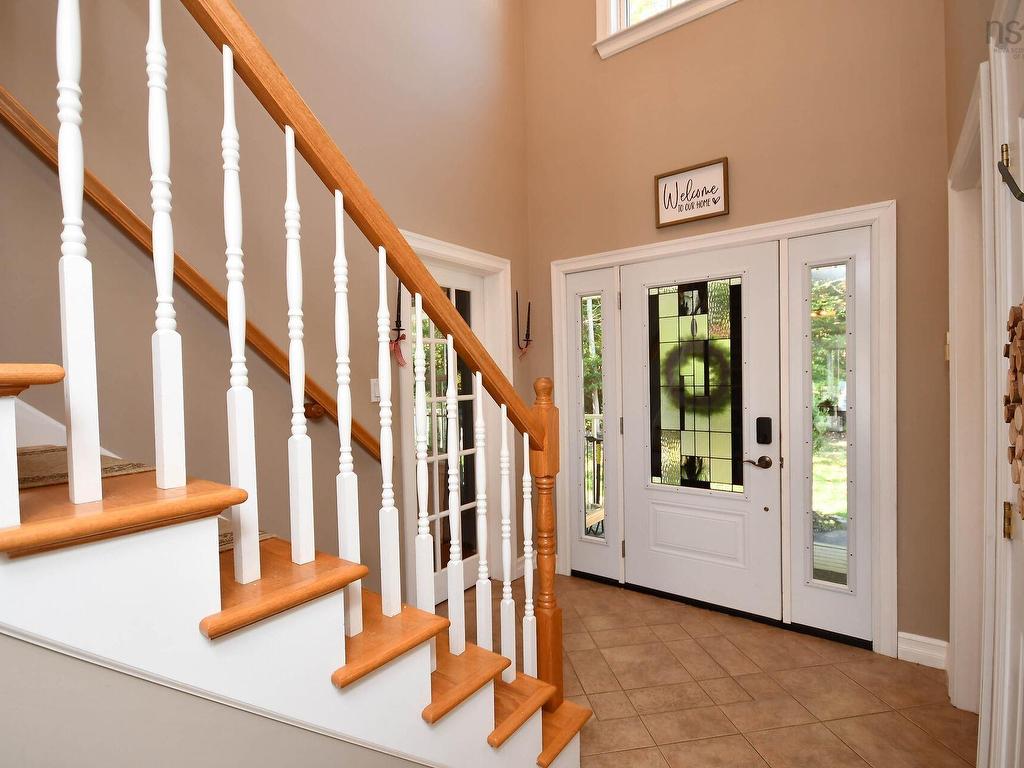 












53 Rivendale Drive

,
Beaver Bank,




NS
B4G 1B6

