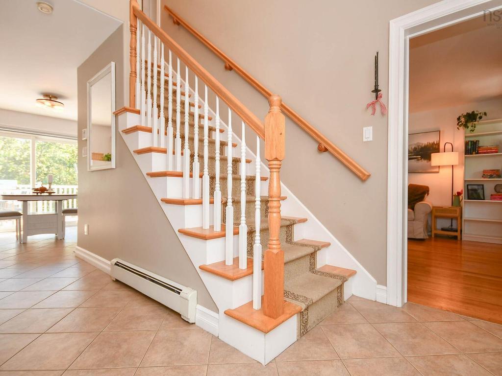 












53 Rivendale Drive

,
Beaver Bank,




NS
B4G 1B6

