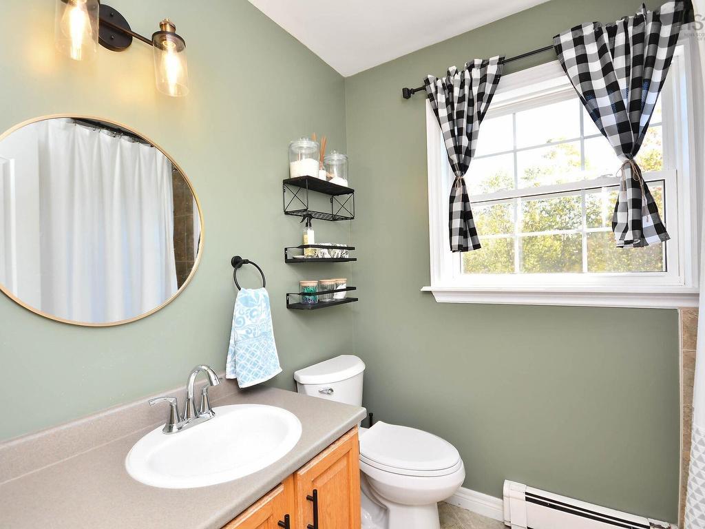 












53 Rivendale Drive

,
Beaver Bank,




NS
B4G 1B6

