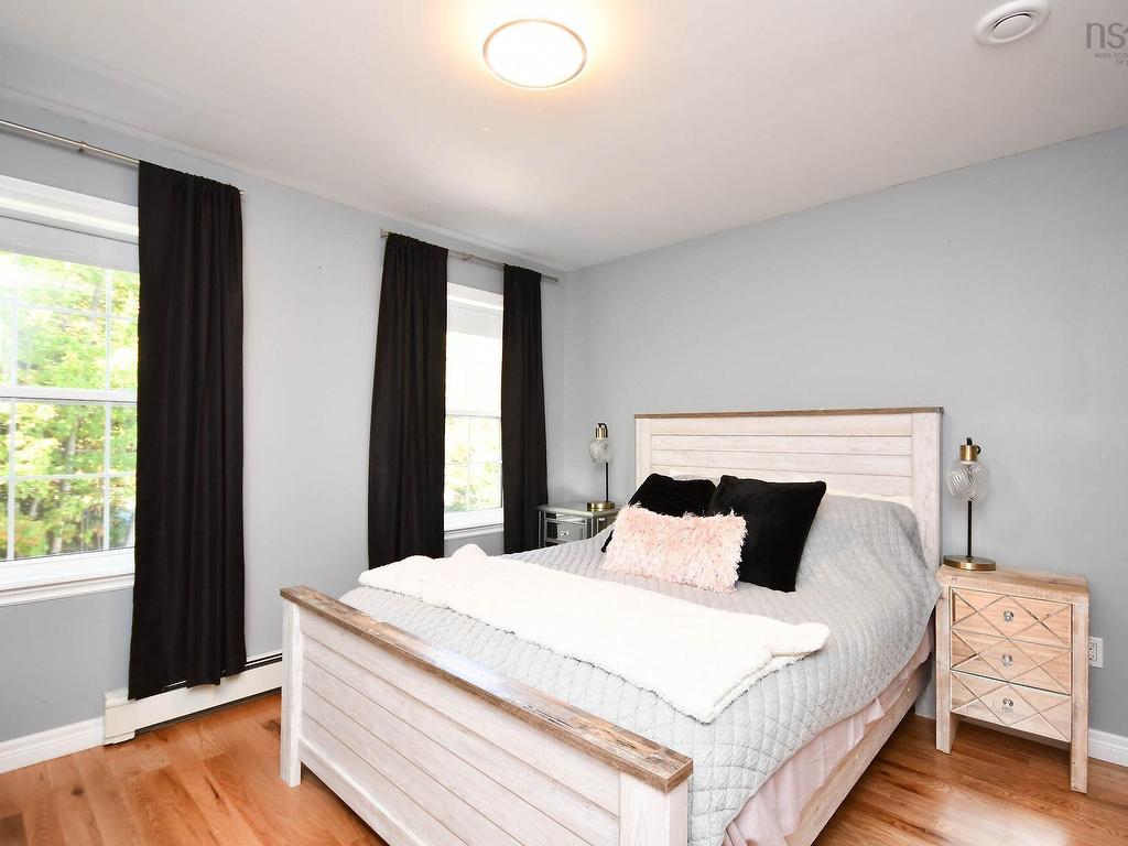 












53 Rivendale Drive

,
Beaver Bank,




NS
B4G 1B6

