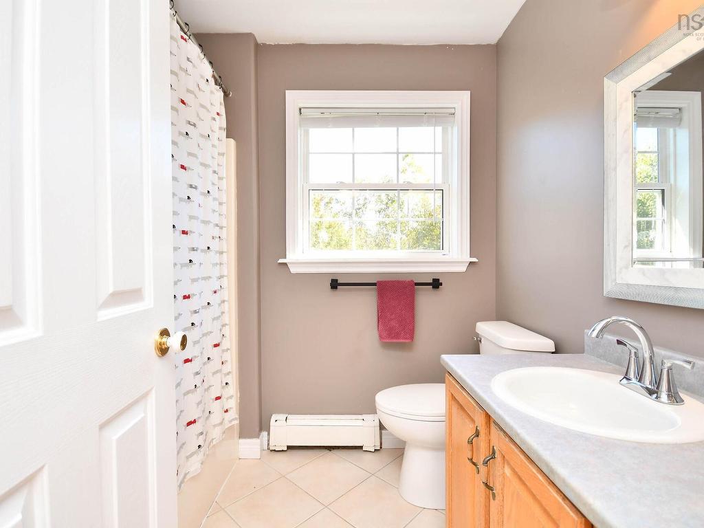 












53 Rivendale Drive

,
Beaver Bank,




NS
B4G 1B6

