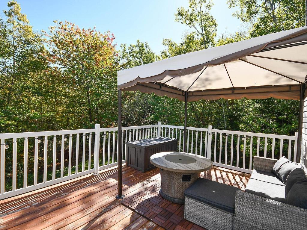 












53 Rivendale Drive

,
Beaver Bank,




NS
B4G 1B6

