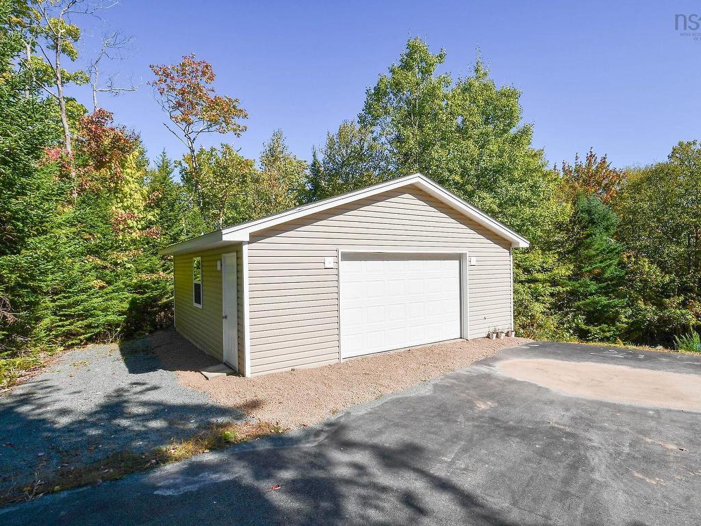 












53 Rivendale Drive

,
Beaver Bank,




NS
B4G 1B6

