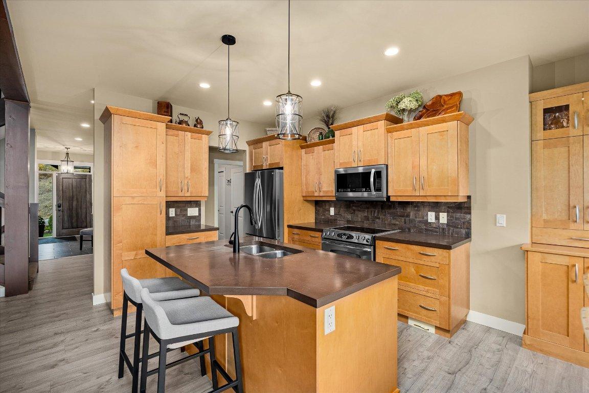 









2551


Paramount

Drive,
West Kelowna,




BC
V4T 3H5

