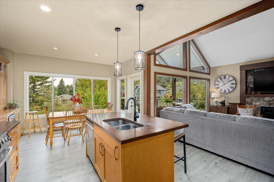 









2551


Paramount

Drive,
West Kelowna,




BC
V4T 3H5

