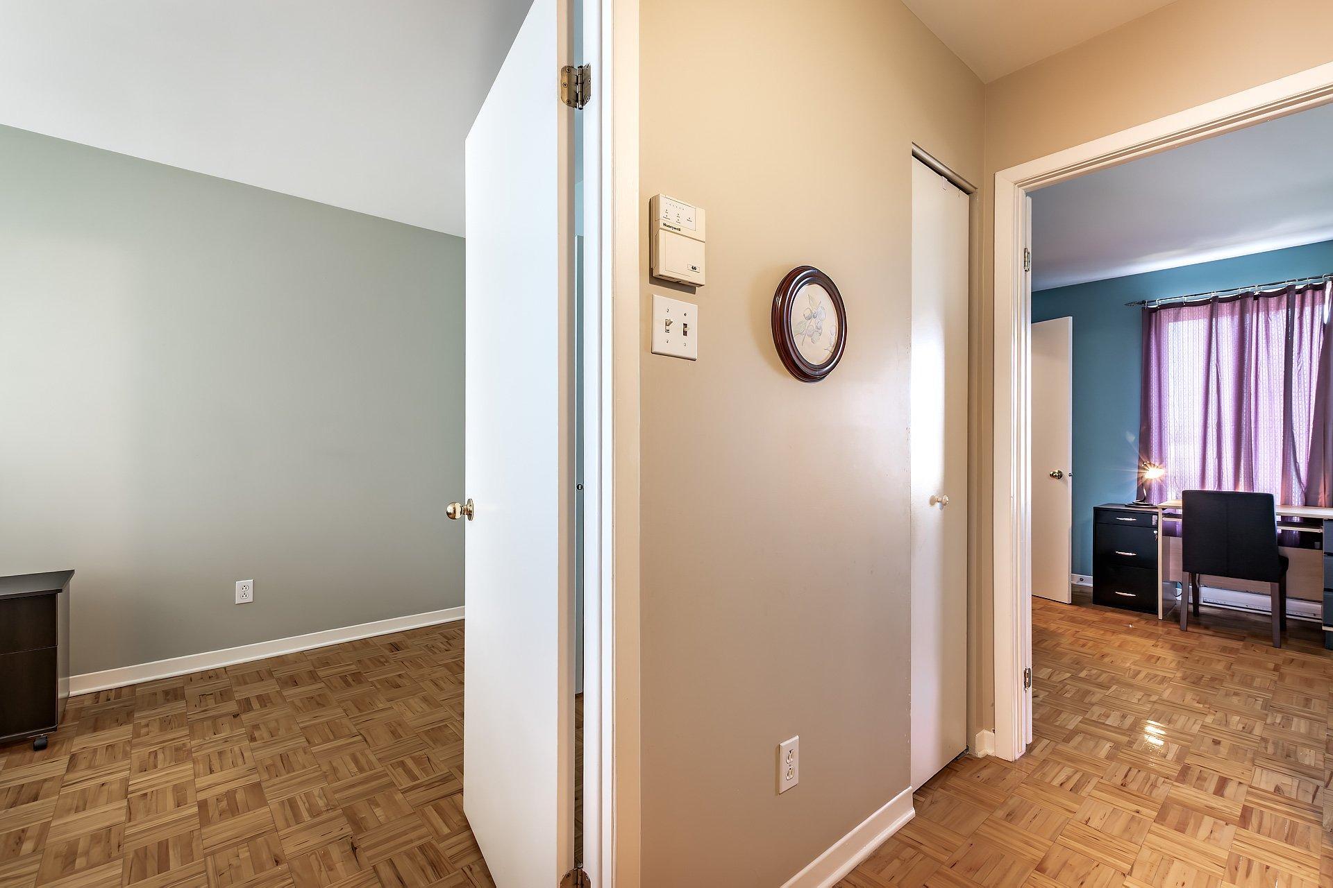 









438


Boul. Nobert

,
Longueuil (Le Vieux-Longueuil),




QC
J4J5L8

