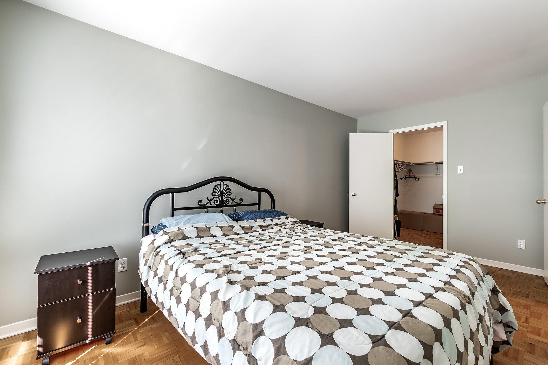 









438


Boul. Nobert

,
Longueuil (Le Vieux-Longueuil),




QC
J4J5L8

