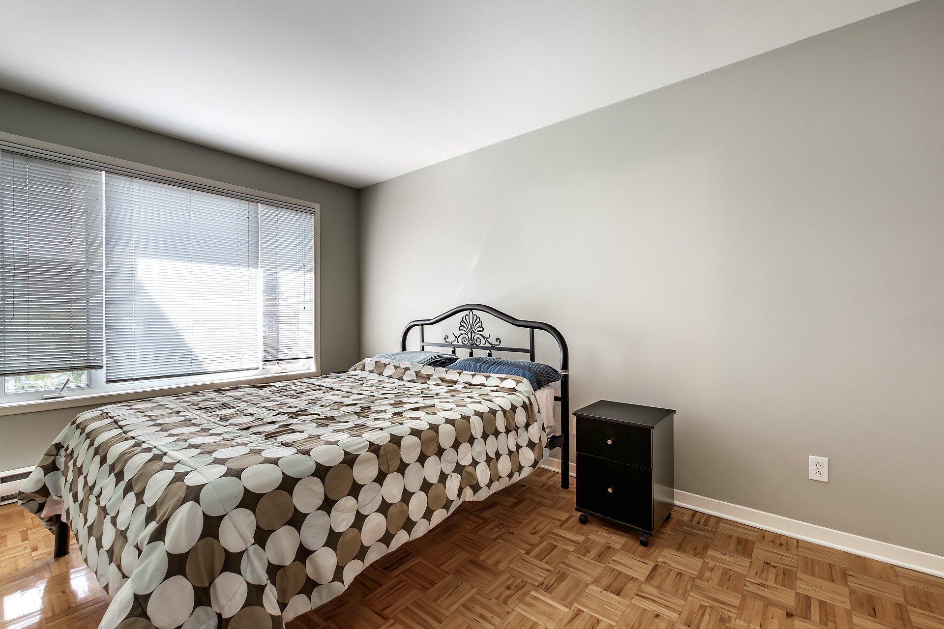









438


Boul. Nobert

,
Longueuil (Le Vieux-Longueuil),




QC
J4J5L8

